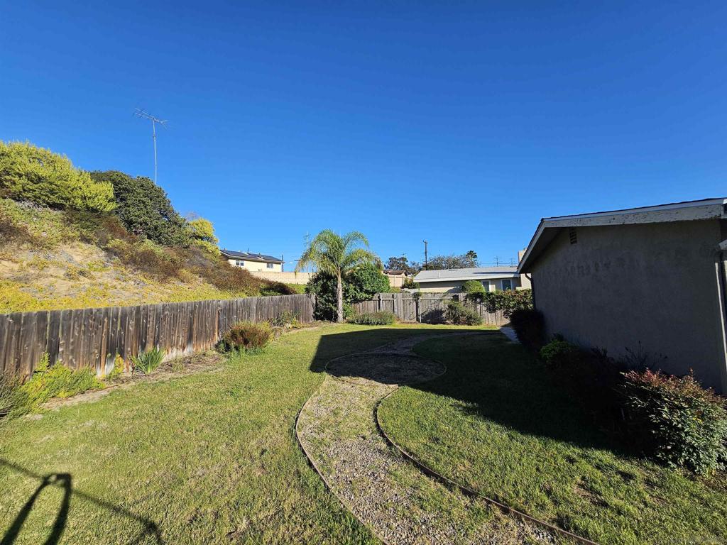 4858 Chateau Drive Property Photo 16