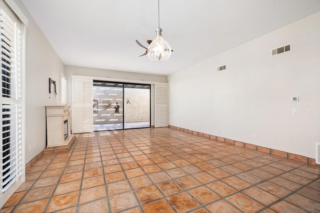 4837 S Winners Circle A Property Photo 12