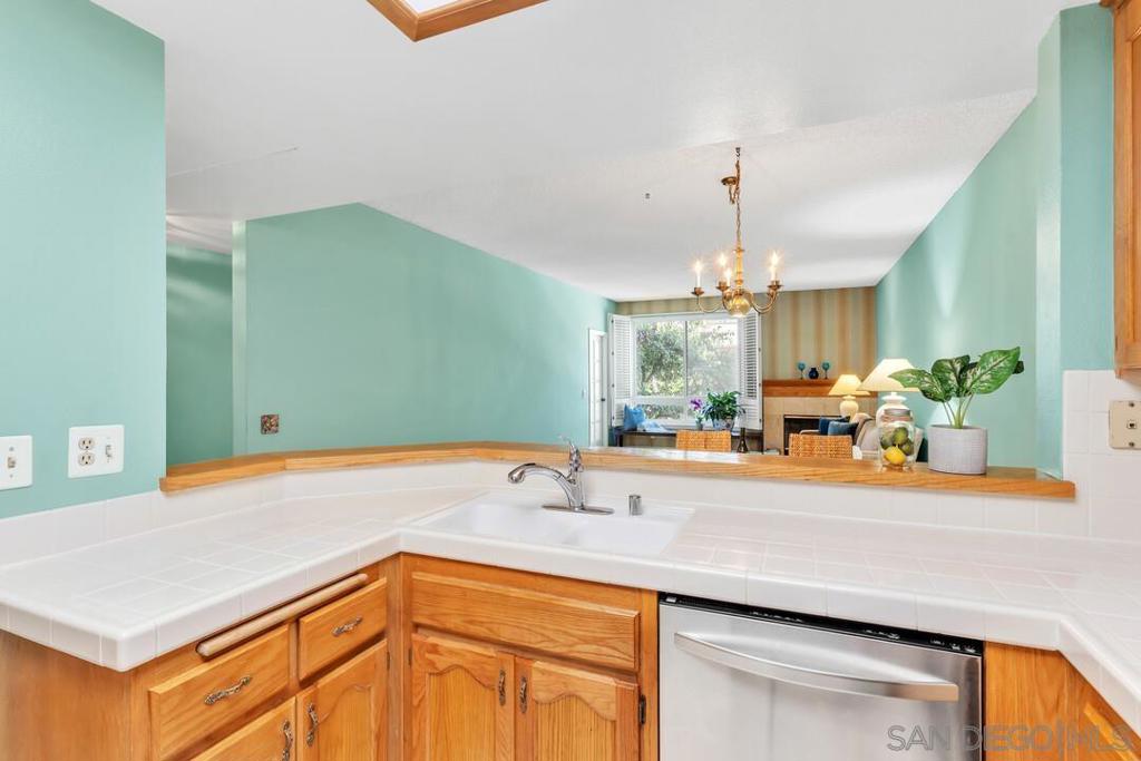 5895 Friars Rd 5213 Property Photo 7