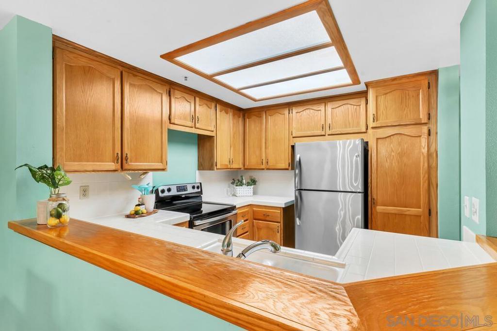 5895 Friars Rd 5213 Property Photo 8