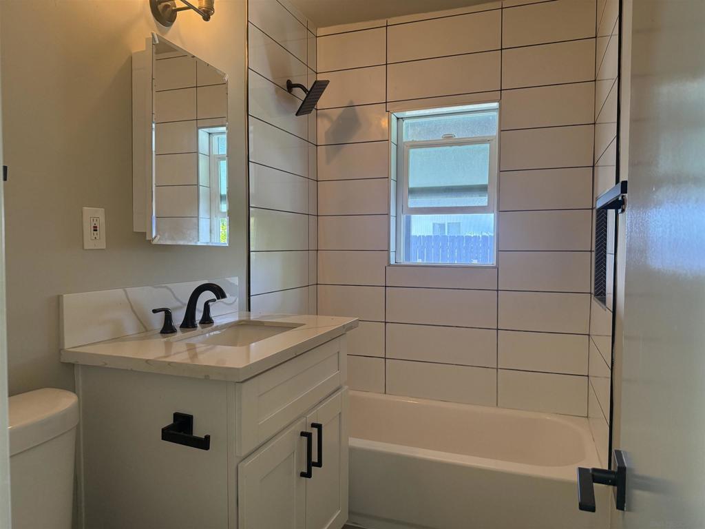 1661 Colfax Dr Property Photo 11