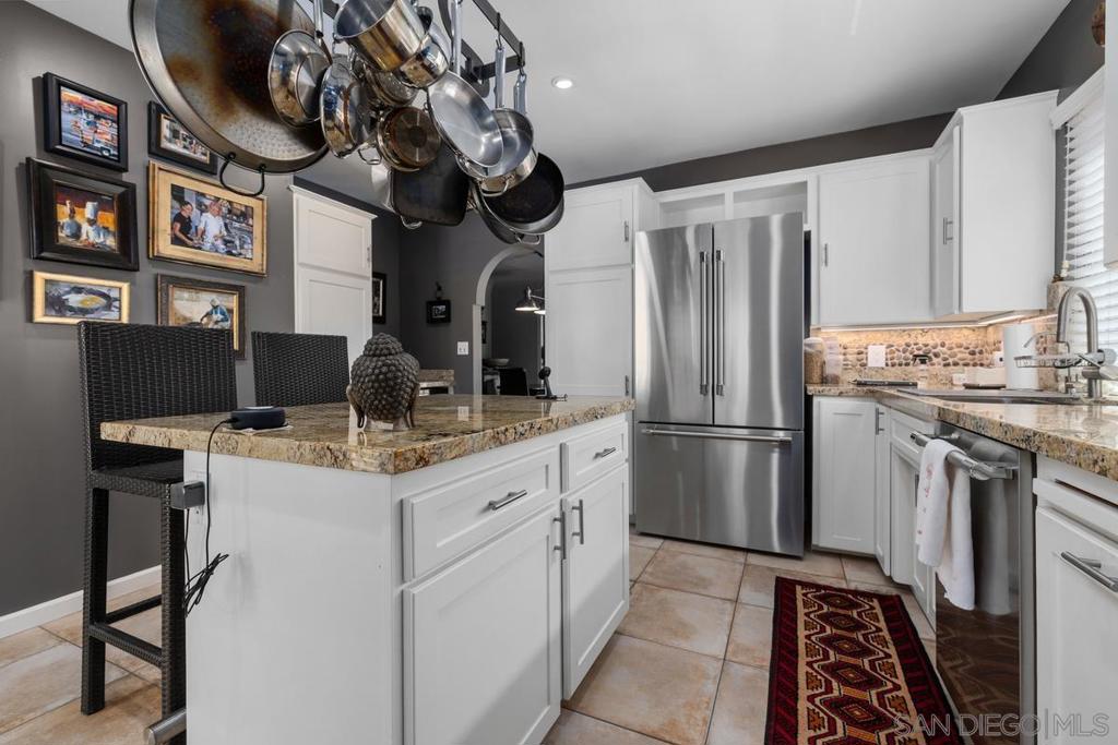 4874 Edgeware Road Property Photo 12