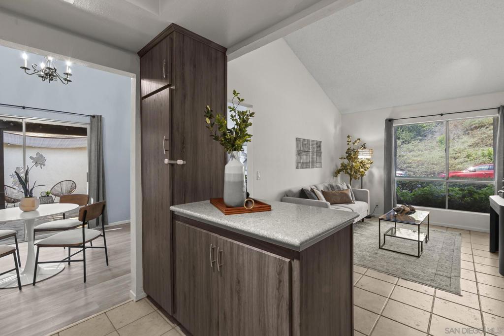 2147 Citrus Tree Property Photo 12
