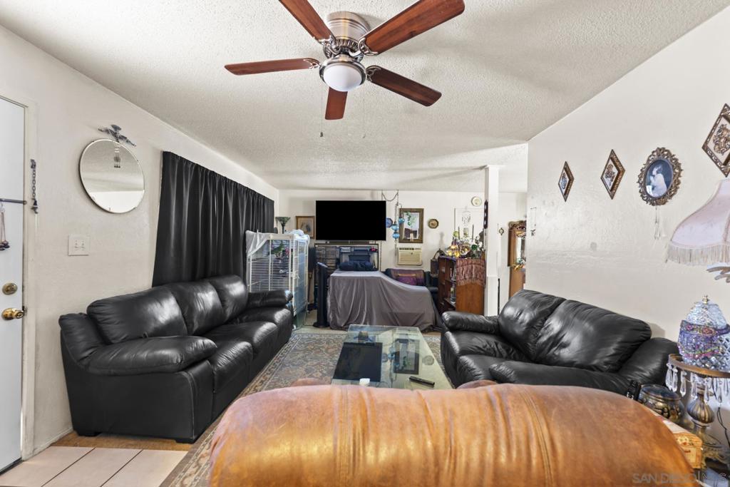 1520 Tarleton St Property Photo 12