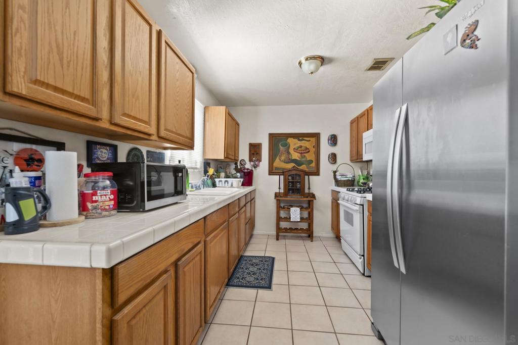 1520 Tarleton St Property Photo 16