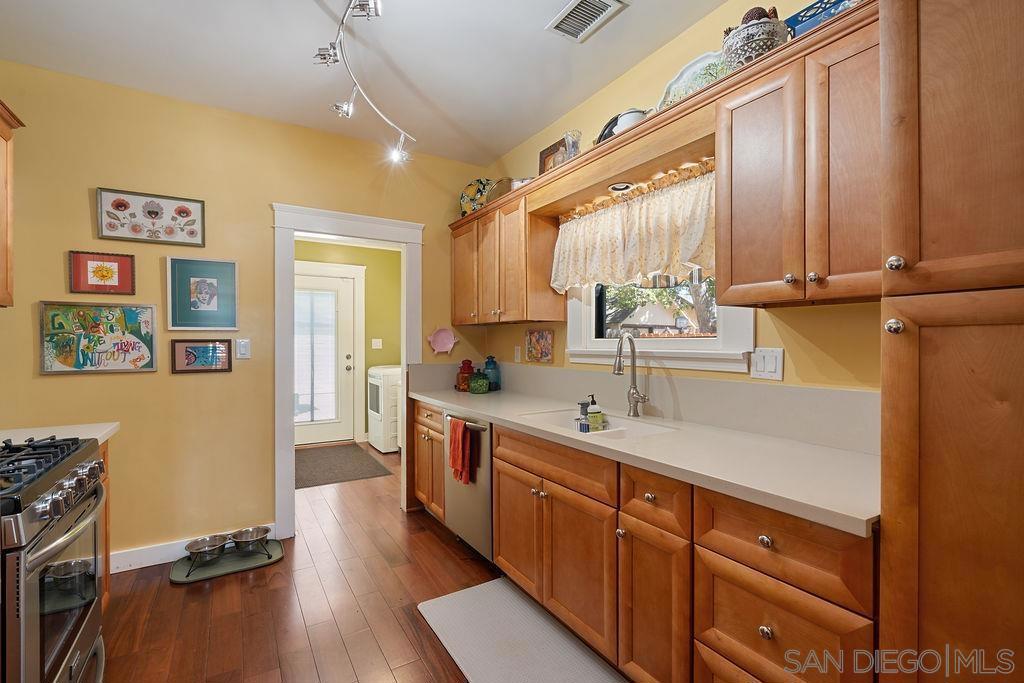 333 Randolph Property Photo 14