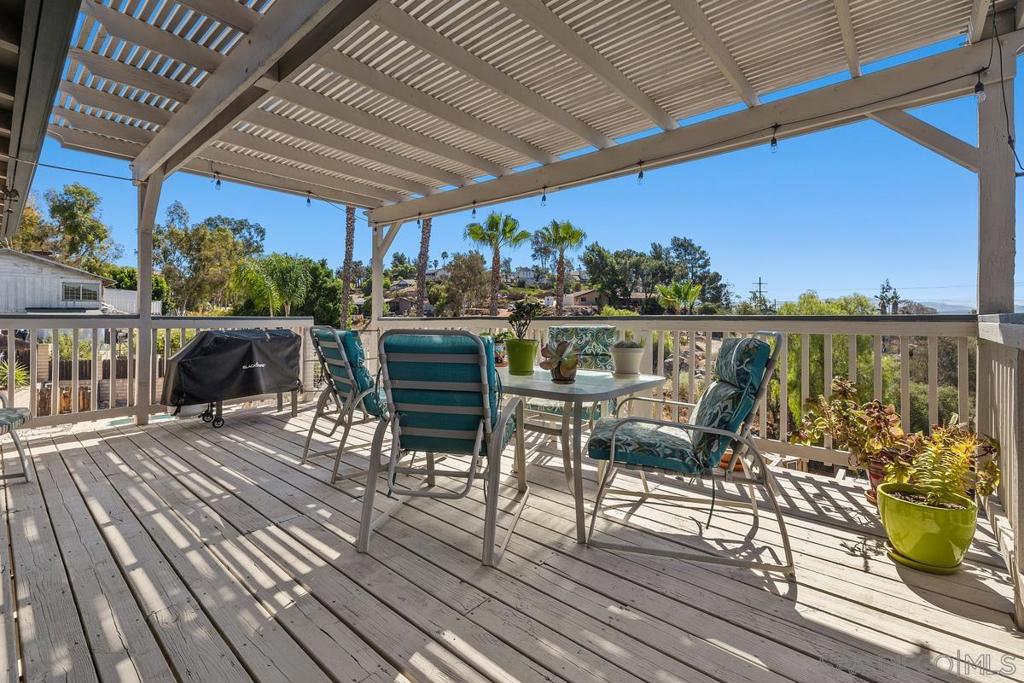 11355 Eucalyptus Hills Property Photo 13