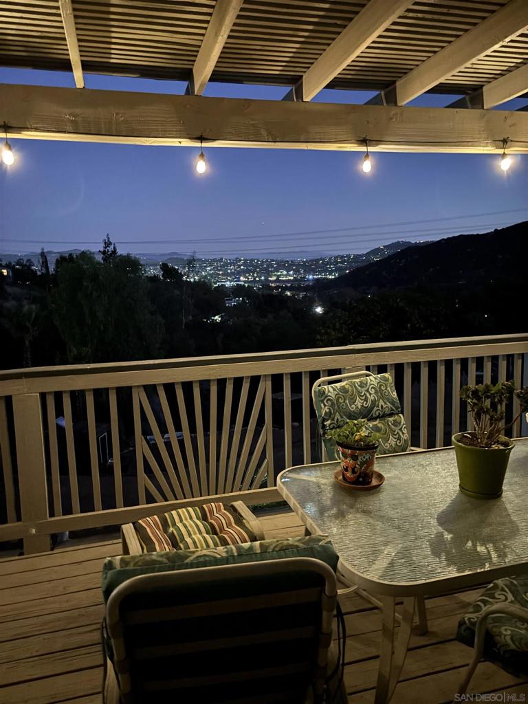 11355 Eucalyptus Hills Property Photo 16