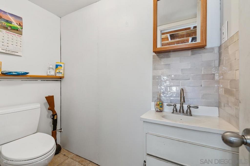 11355 Eucalyptus Hills Property Photo 37