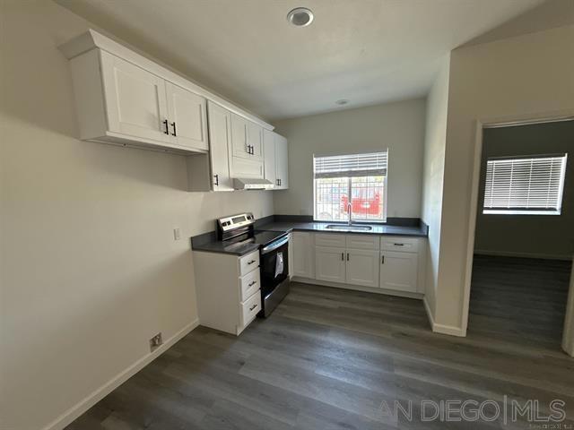 2049 E.palmyra Ave Property Photo 2