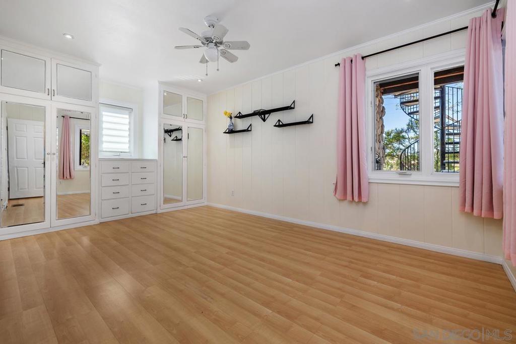 4282 Middlesex Drive Property Photo 19