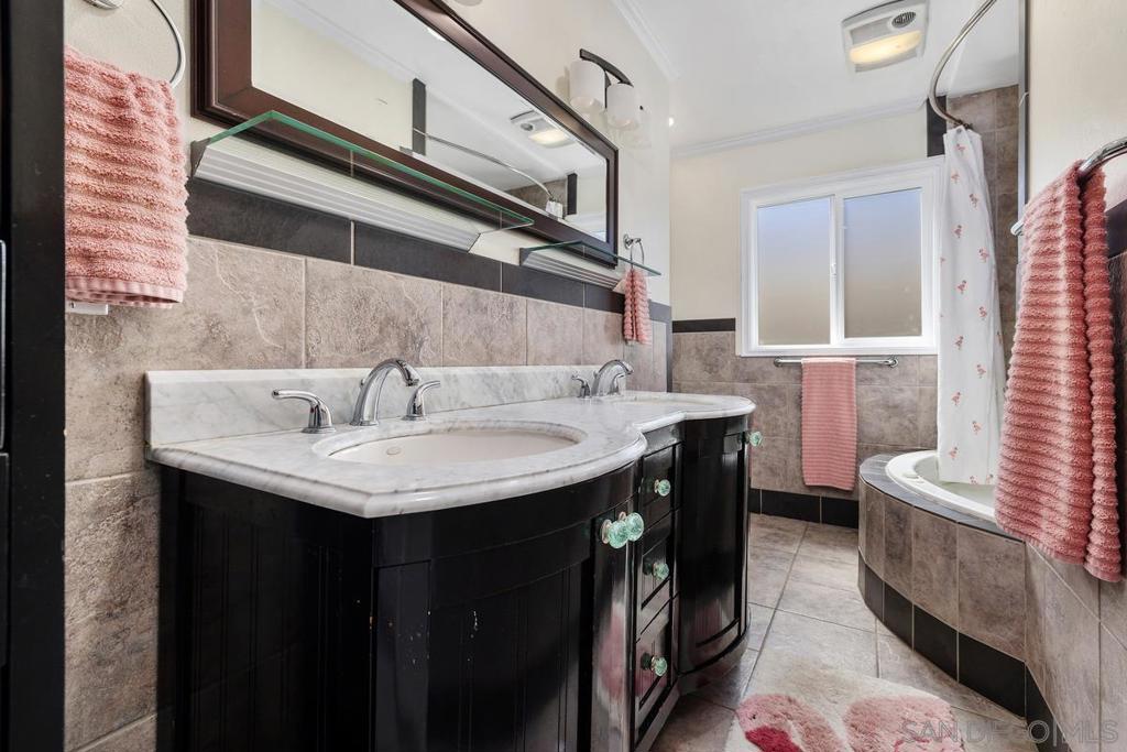4282 Middlesex Drive Property Photo 29