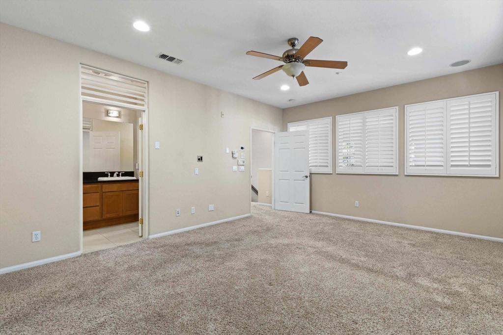 2099 Silverado St Property Photo 34