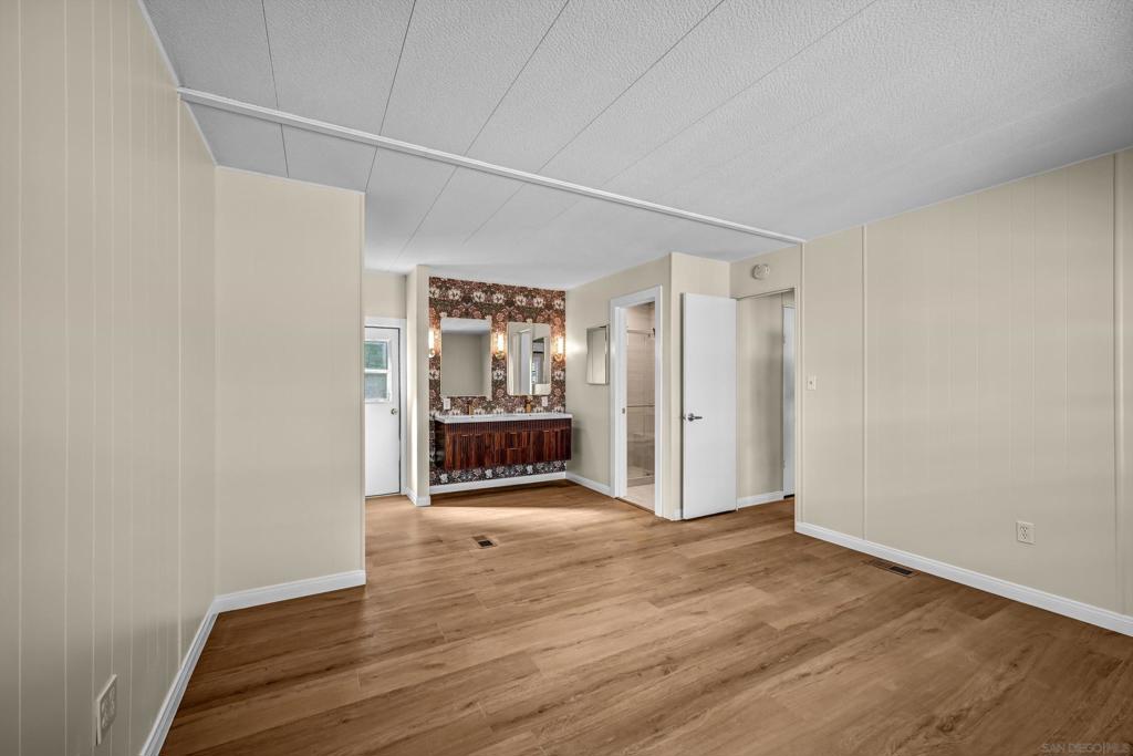 4942 1/2 Old Cliffs Rd. Property Photo 24