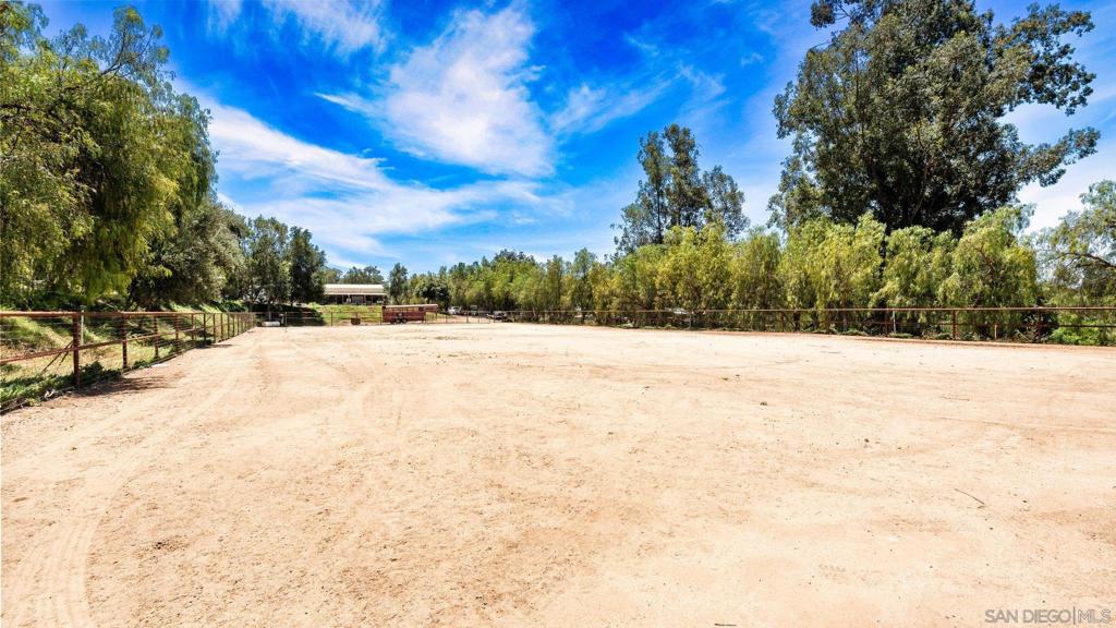 1485 Santa Fe Hills Property Photo 6