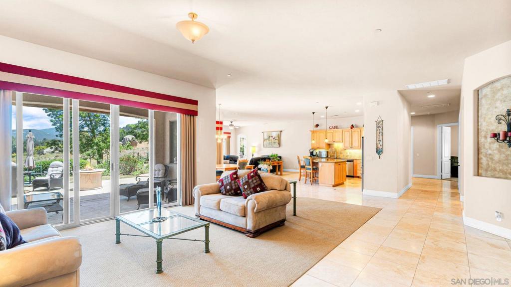 1485 Santa Fe Hills Property Photo 8