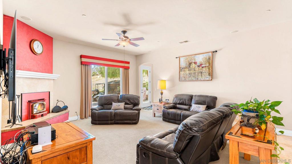 1485 Santa Fe Hills Property Photo 11