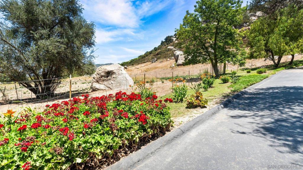 1485 Santa Fe Hills Property Photo 52