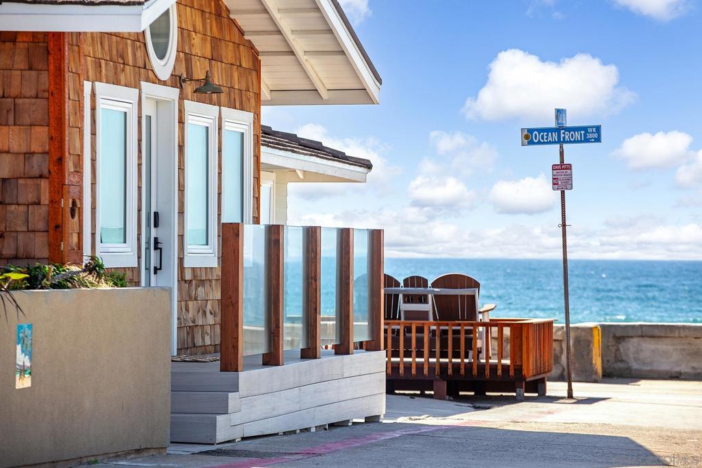 3795 Ocean Front Walk Property Photo 16