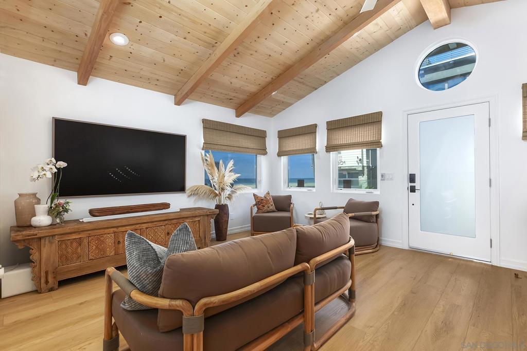 3795 Ocean Front Walk Property Photo 17