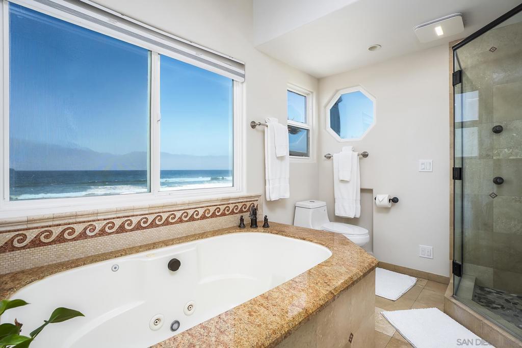 3795 Ocean Front Walk Property Photo 42