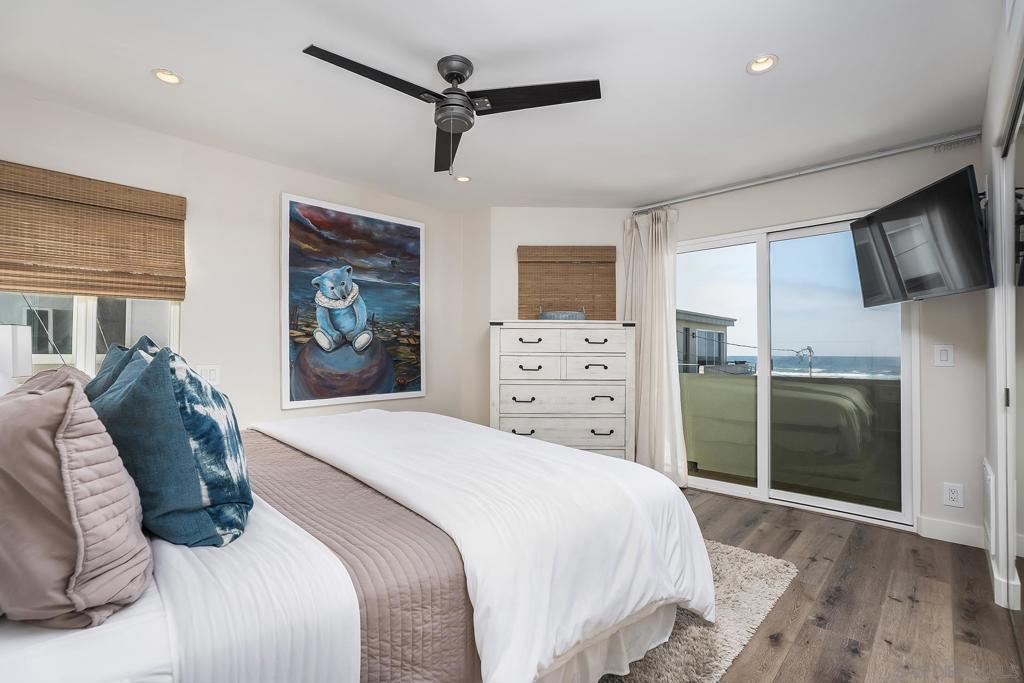 3795 Ocean Front Walk Property Photo 44