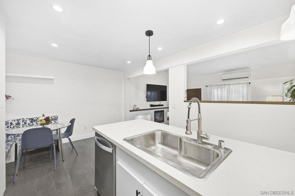 13788 Ruette Le Parc D Property Photo 30