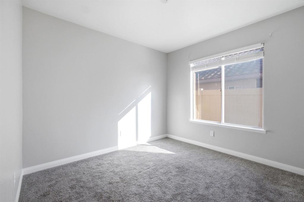 39766 Del Val Dr Property Photo 17