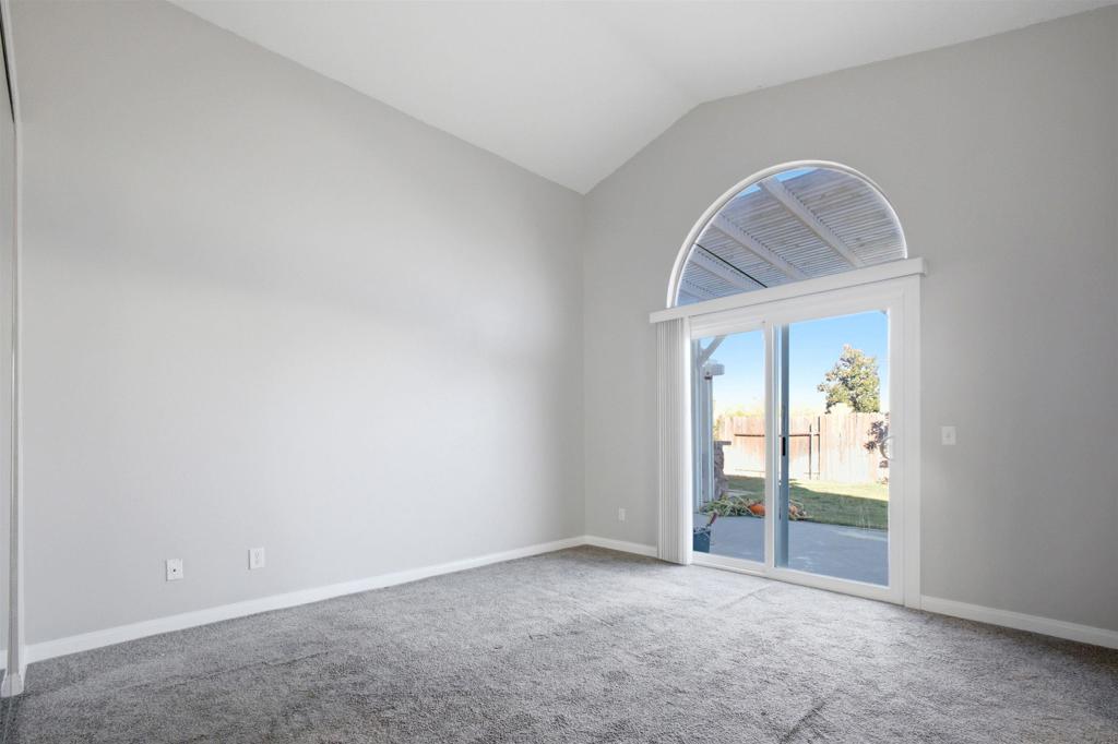 39766 Del Val Dr Property Photo 18