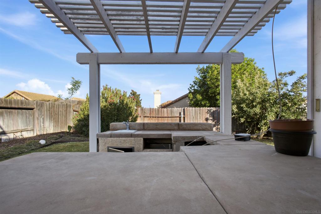 39766 Del Val Dr Property Photo 30