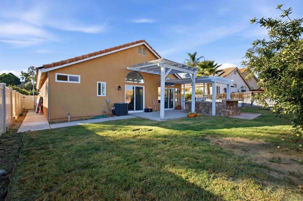 39766 Del Val Dr Property Photo 31