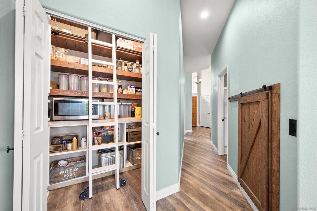 1521 Miss Elle Property Photo 18