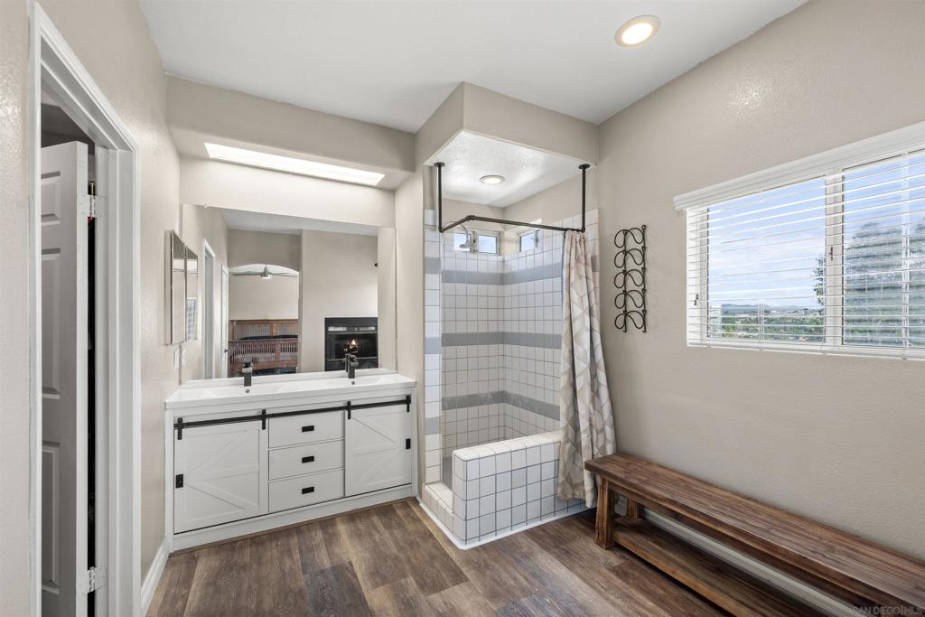 1521 Miss Elle Property Photo 32