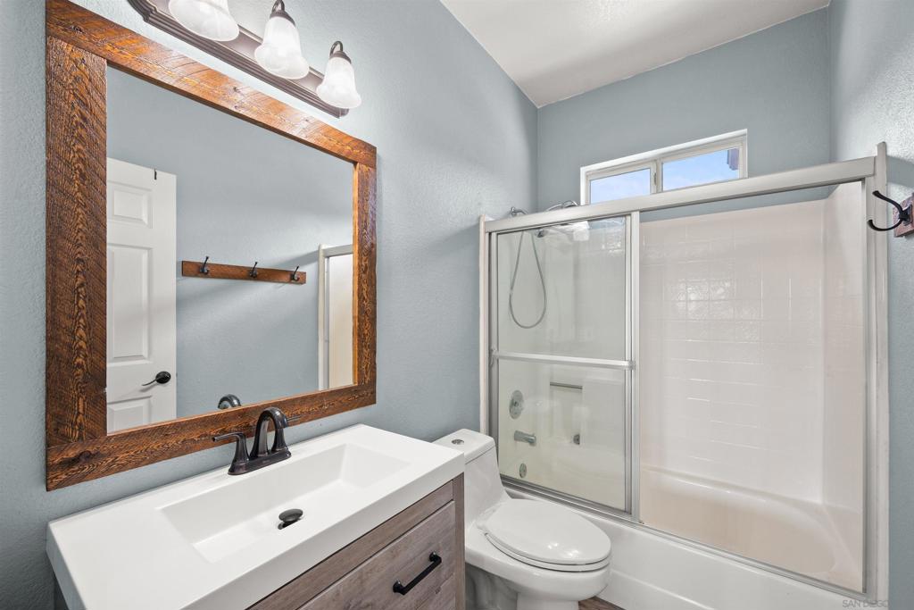 1521 Miss Elle Property Photo 35
