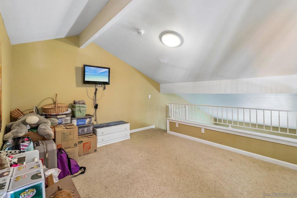 9086 Hunter Pass Property Photo 34