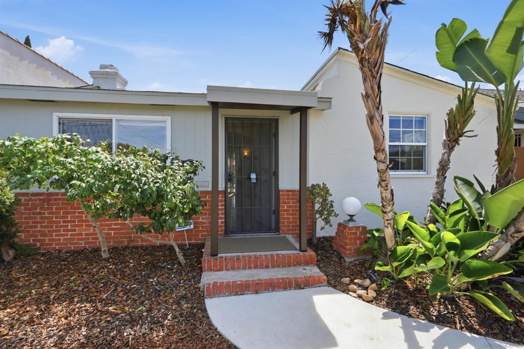 3669 Alexia Pl Property Photo 4