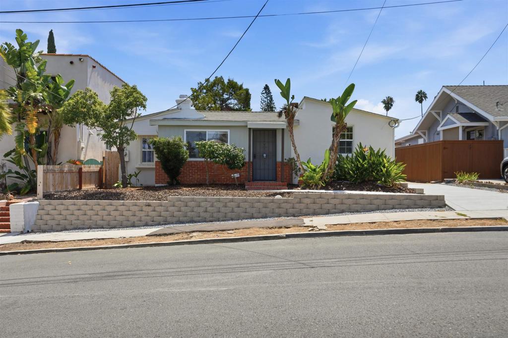 3669 Alexia Pl Property Photo 5