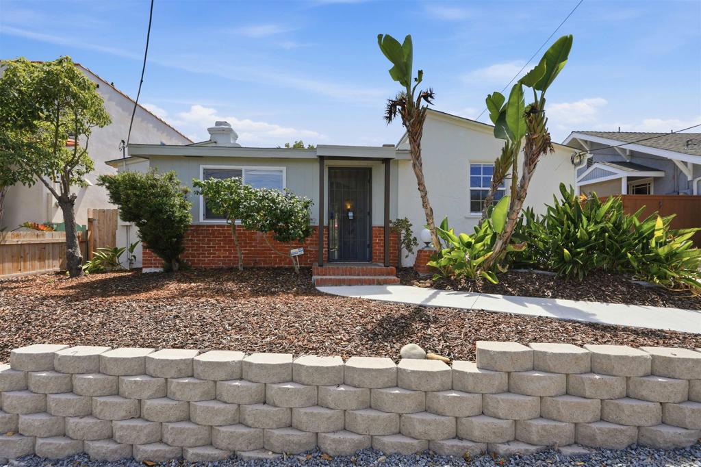 3669 Alexia Pl Property Photo 6
