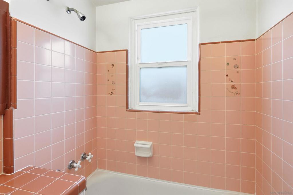 3669 Alexia Pl Property Photo 9