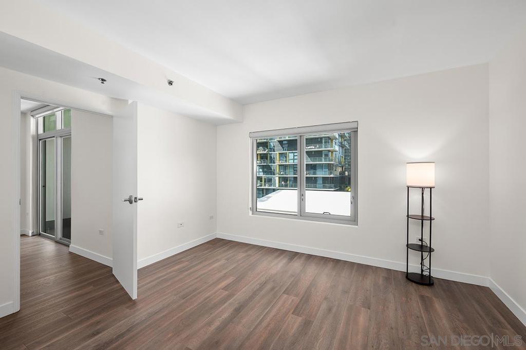 425 W Beech Street 721 Property Photo 17