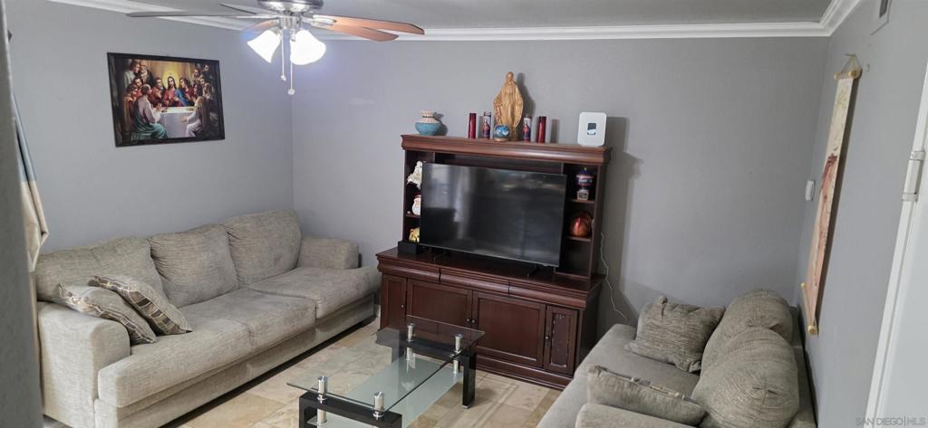 880 Friendly Property Photo 14