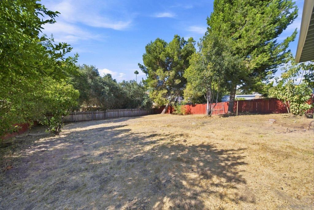 8661 Valencia St Property Photo 25