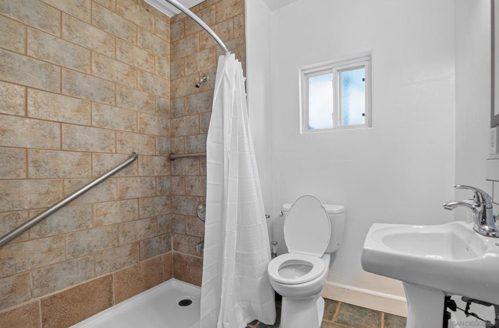 3739 1st Property Photo 13