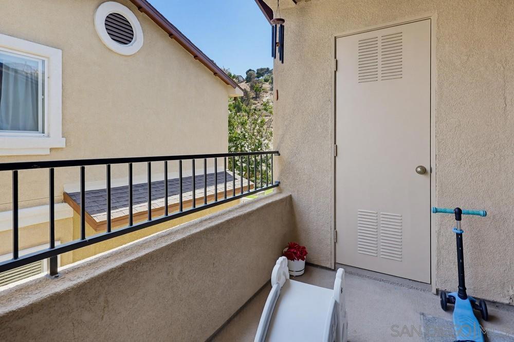 9728 Marilla Dr 205 Property Photo 31