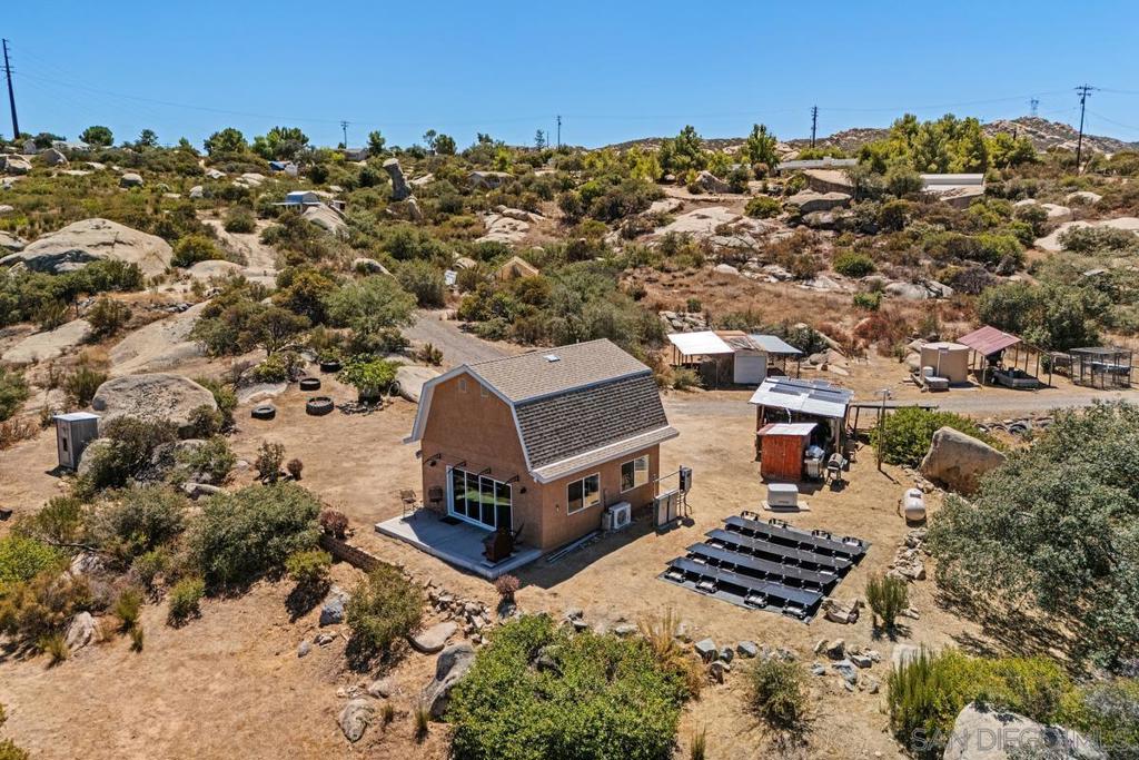 21037 Fog Ridge Property Photo 3
