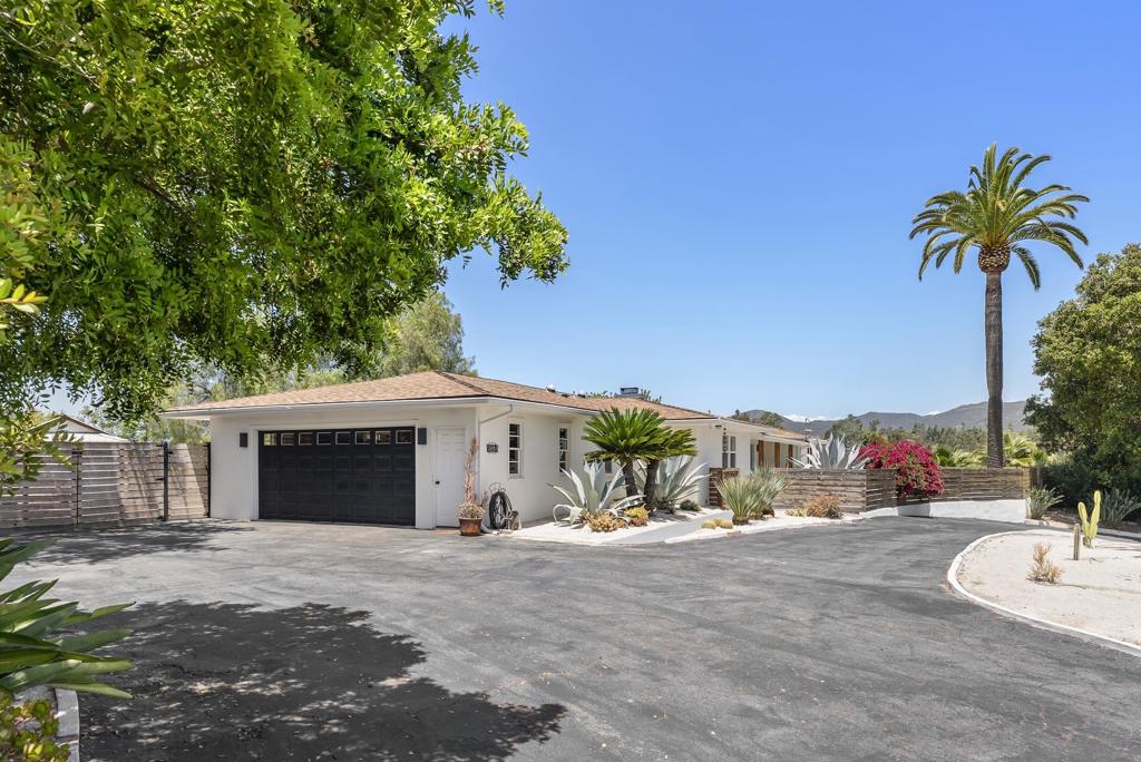 1326 Alta Vista Dr Property Photo 3