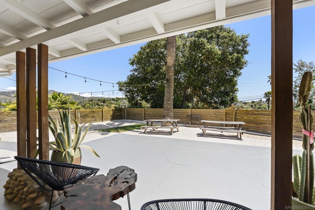 1326 Alta Vista Dr Property Photo 8