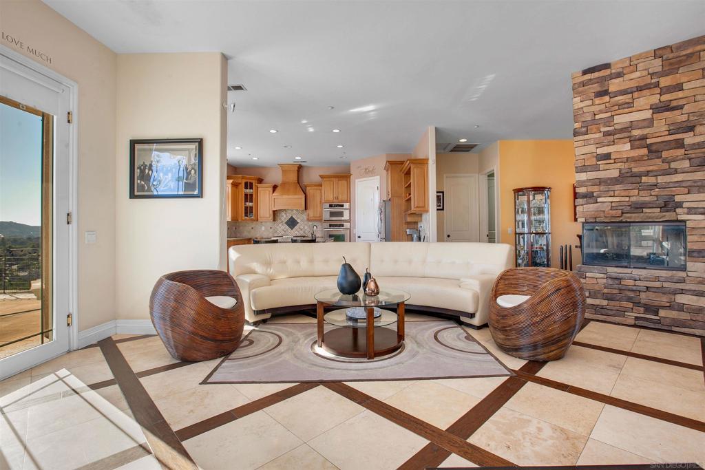 12811 09 Jackson Hill Dr Property Photo 12