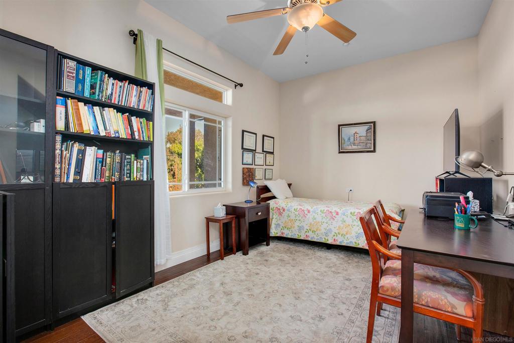 12811 09 Jackson Hill Dr Property Photo 19