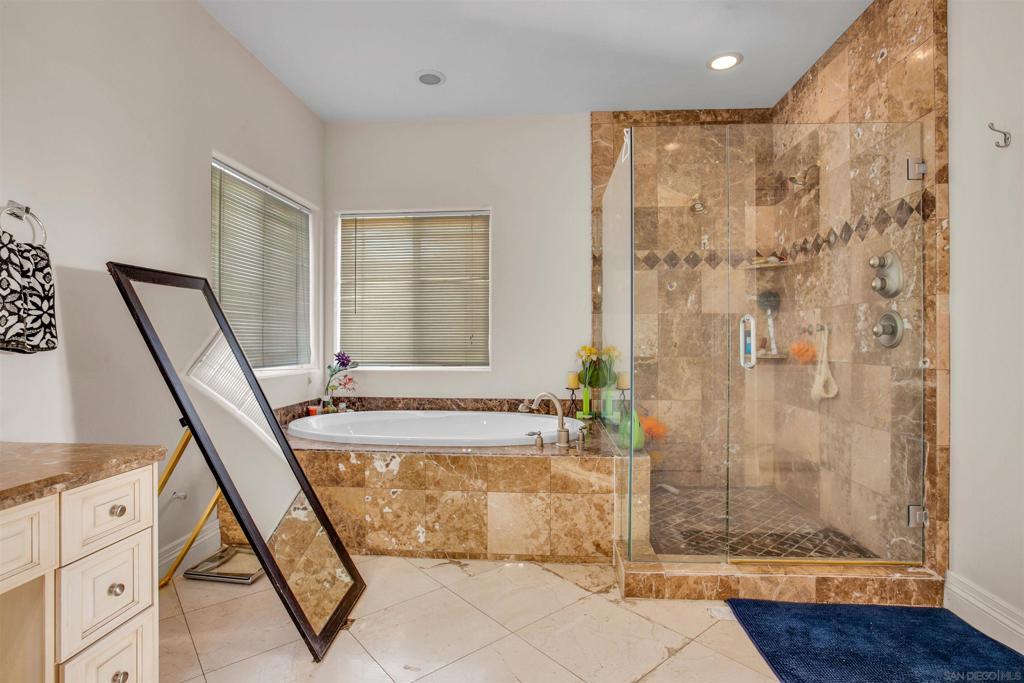 12811 09 Jackson Hill Dr Property Photo 27